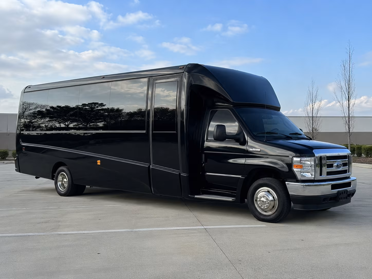 murrieta hospital and campus shuttle bus rentals