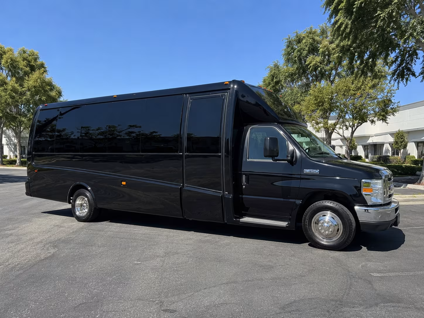 rent a murrieta prom party bus or charter bus today